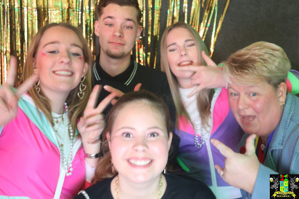 ../Images/Jeugd Opwarmbal Photobooth 330.jpg